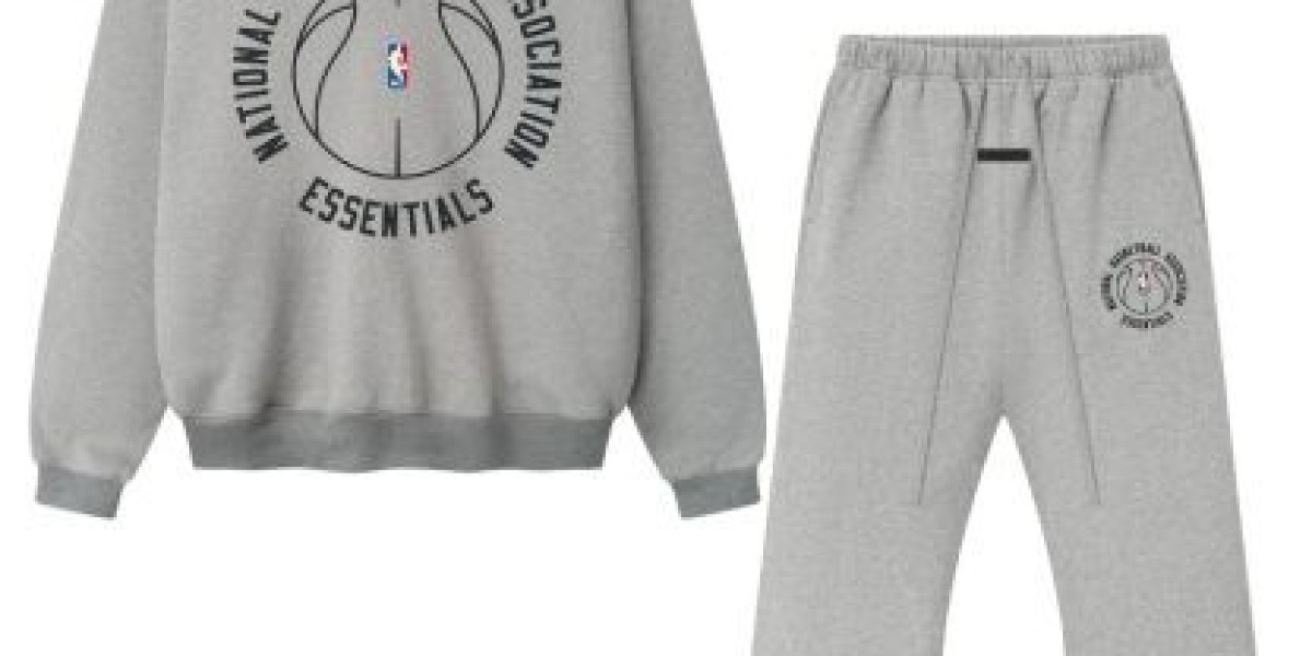What Makes Essentials Clothing a Must-Have for Everyday Style?