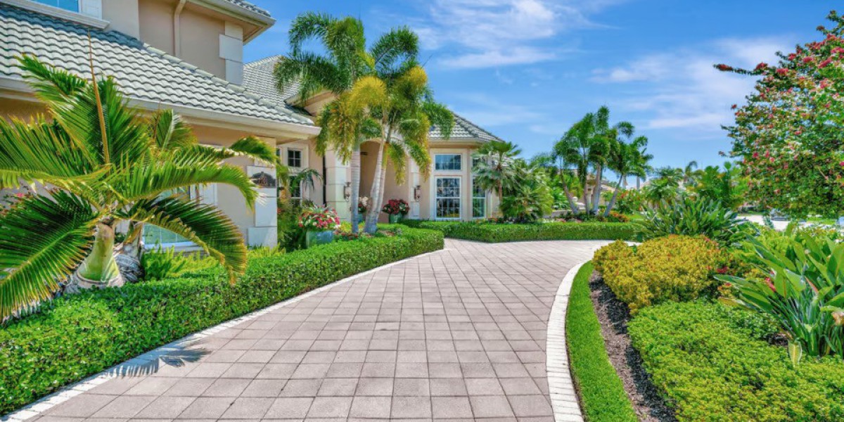 How Smart Buyers Approach Purchasing Luxury Real Estate in Florida