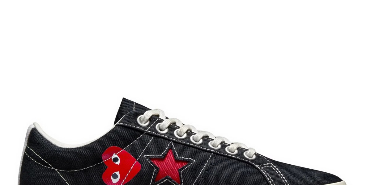 CDG Converse Colour Patterns Stand Out In Crowds