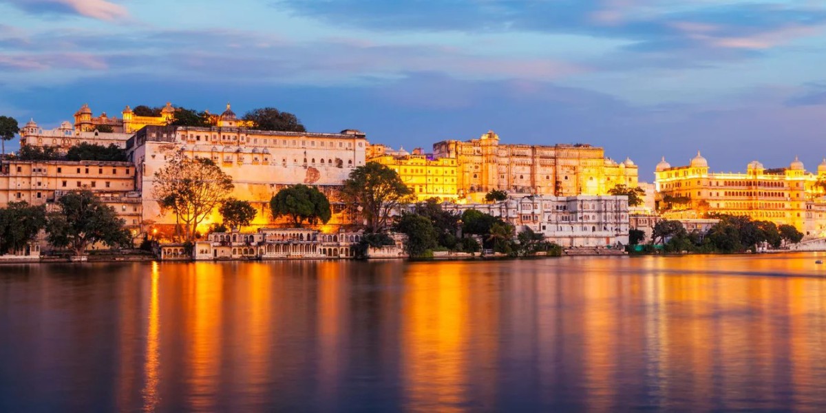 Efficient Group Travel Solution: Tempo Traveller from Udaipur to Ajmer